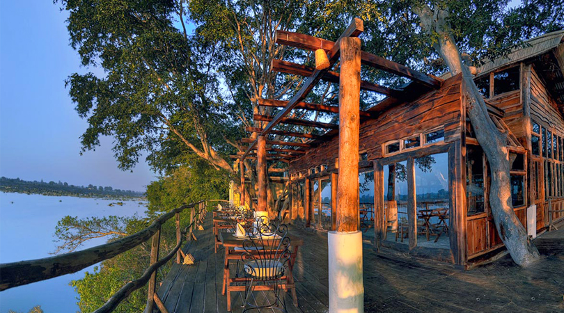 machaan-restaurant-near-by-ken-river-lodge
