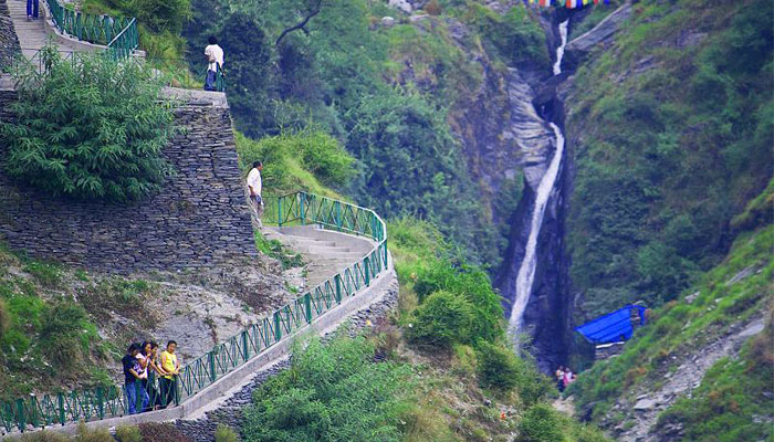 bhagsu-waterfall-mcleodganj-dharamshala