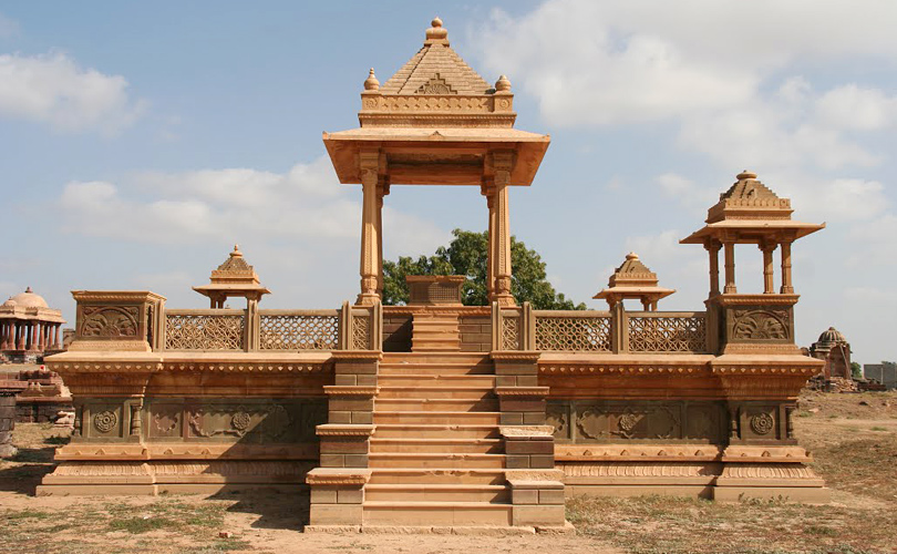 forts-and-monuments-in-bhuj-india