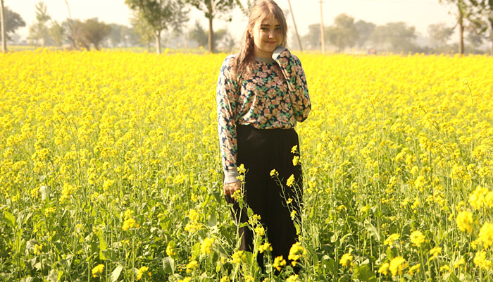 walking-around-farm-at-farmers-villa