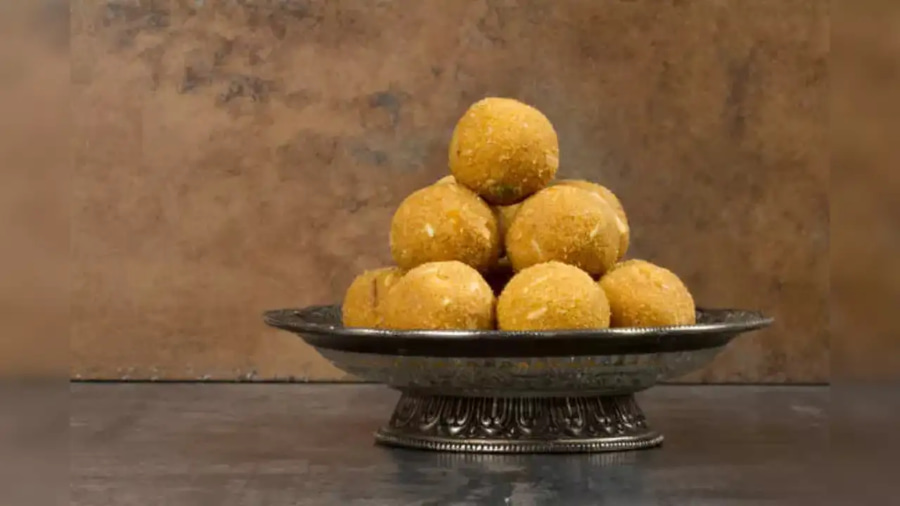 Barsana Laddu Holi