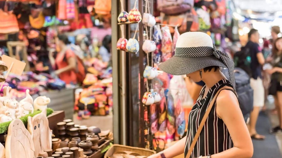 Shopping for Handicrafts