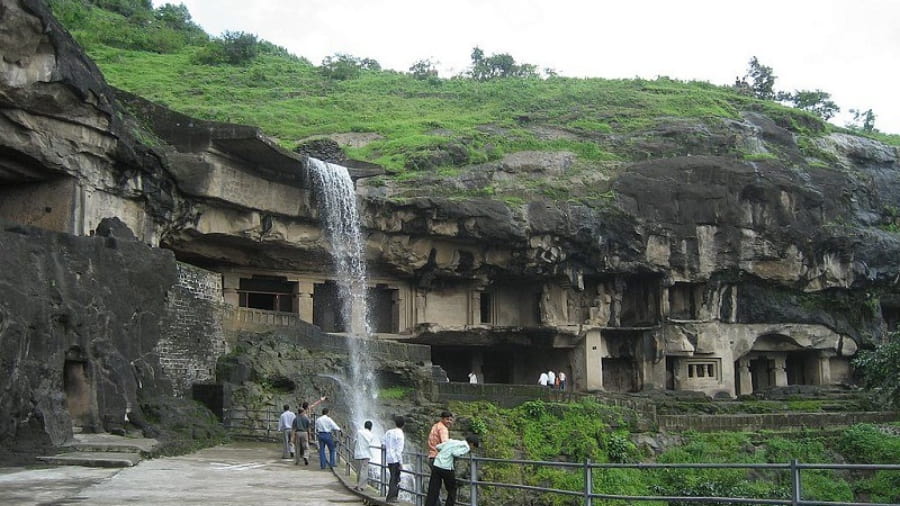 What are the Timings of the Ajanta Ellora Caves