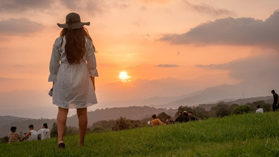 Enjoy the Scenic Beauty of Bir-Billing