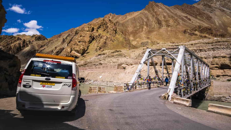 How to Reach Ladakh
