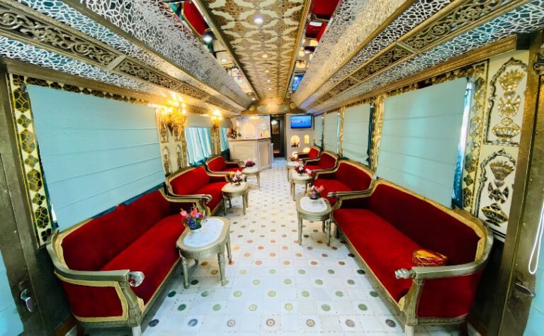 palace-on-wheels