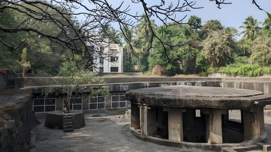 About The Pataleshwar Cave Temple