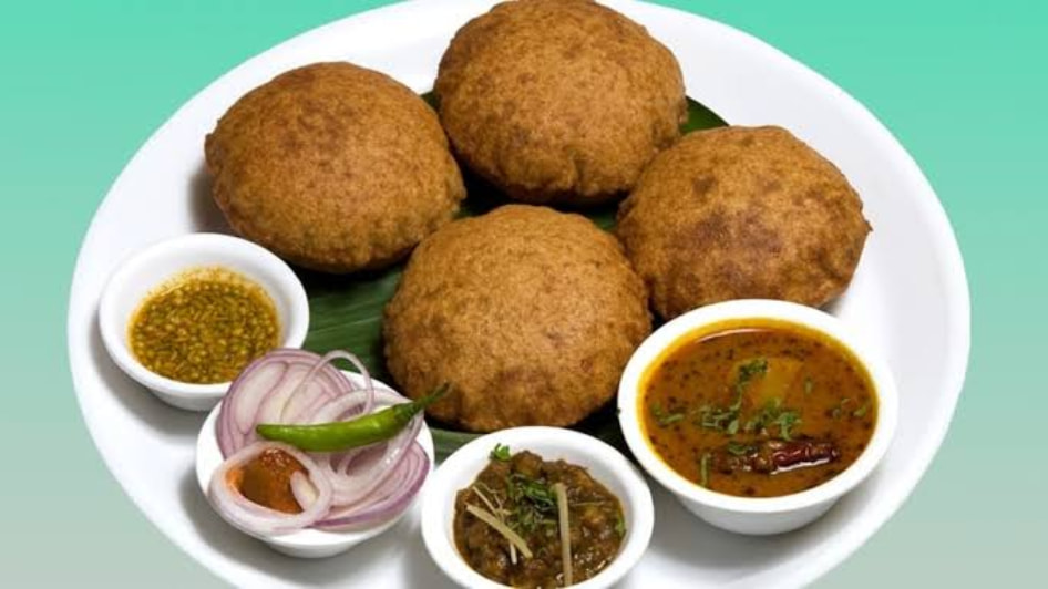 Bedai & Aloo Sabzi