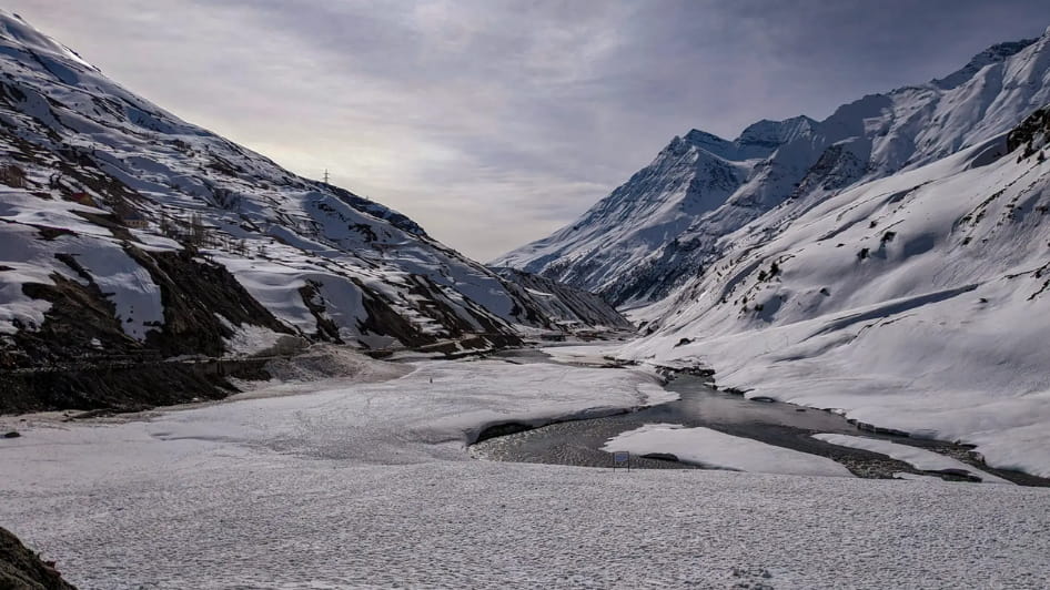 The Winter Timeline: When Does It Snow in Himachal?